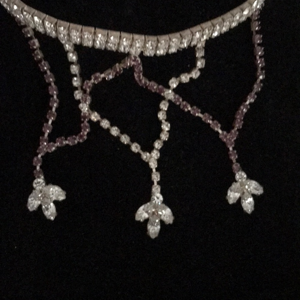Diamond/Crystal like Costume Jewelry - Picture 7 of 12